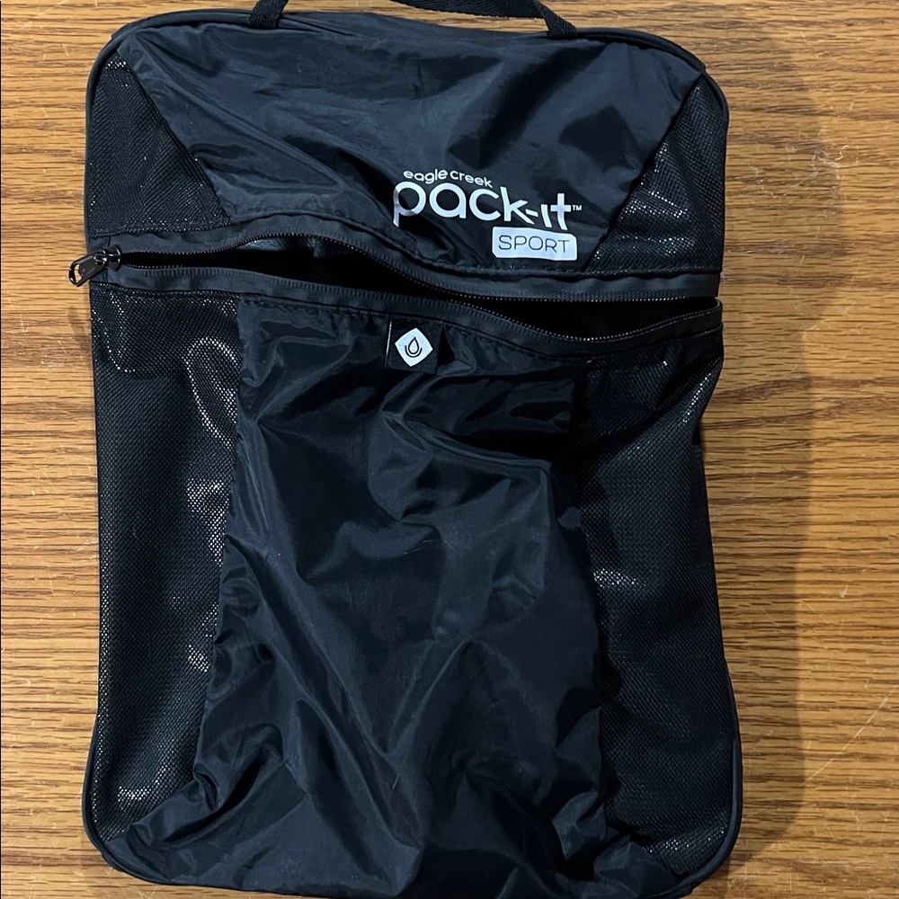 Black, Eagle Creek shoe pack, size fits men’s shoe size 13. Like new, used.